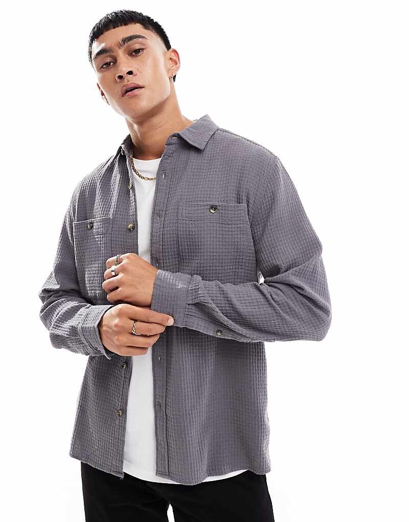 

Темно-серая куртка-рубашка с вафельным узором ASOS DESIGN