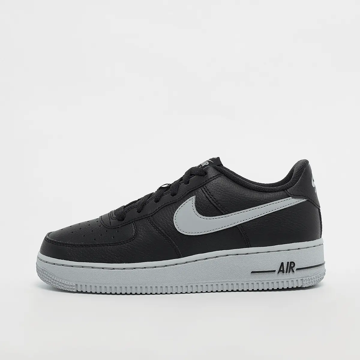 

Кроссовки Nike Air Force 1 (GS), черный/серый