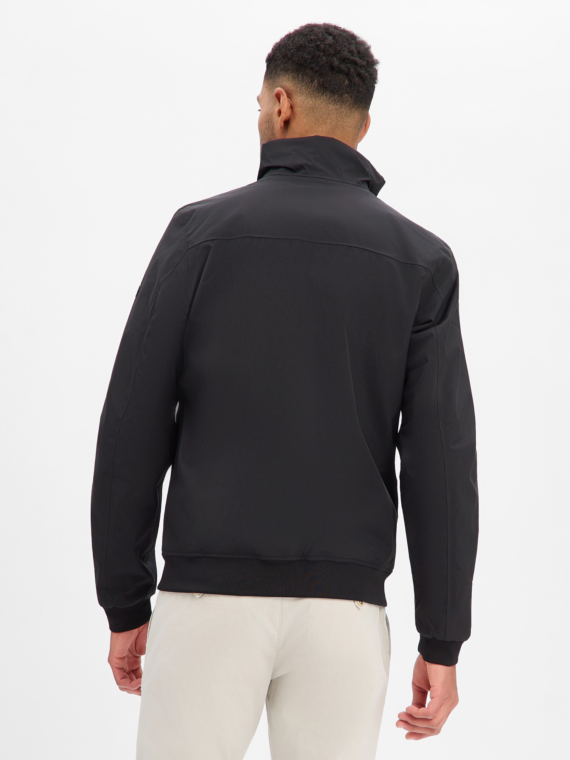 

Didriksons Куртка межсезонная 'Alvin' в черном цвете