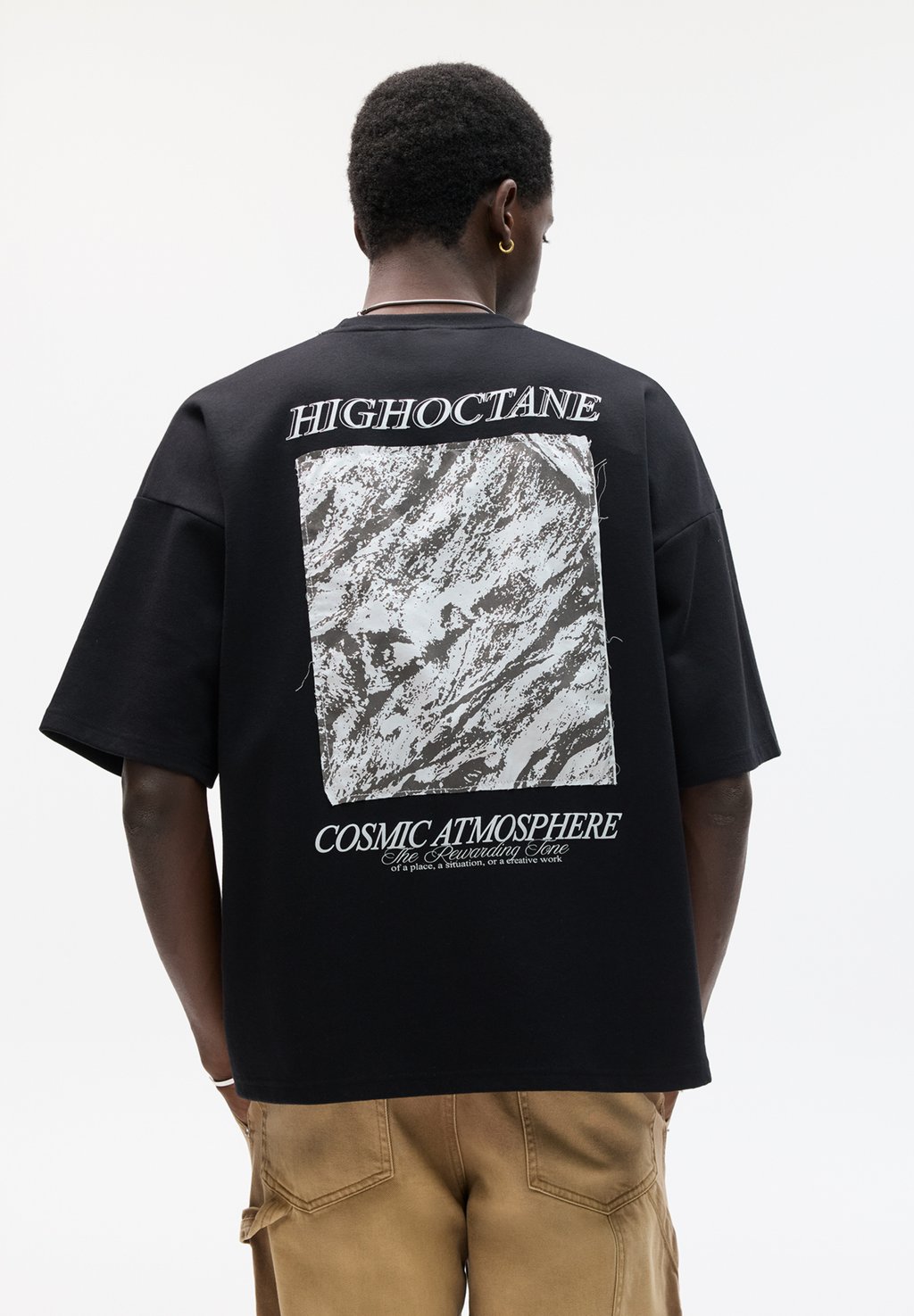 

Футболка с принтом COSMIC ATMOSPHERE PULL&BEAR, черный
