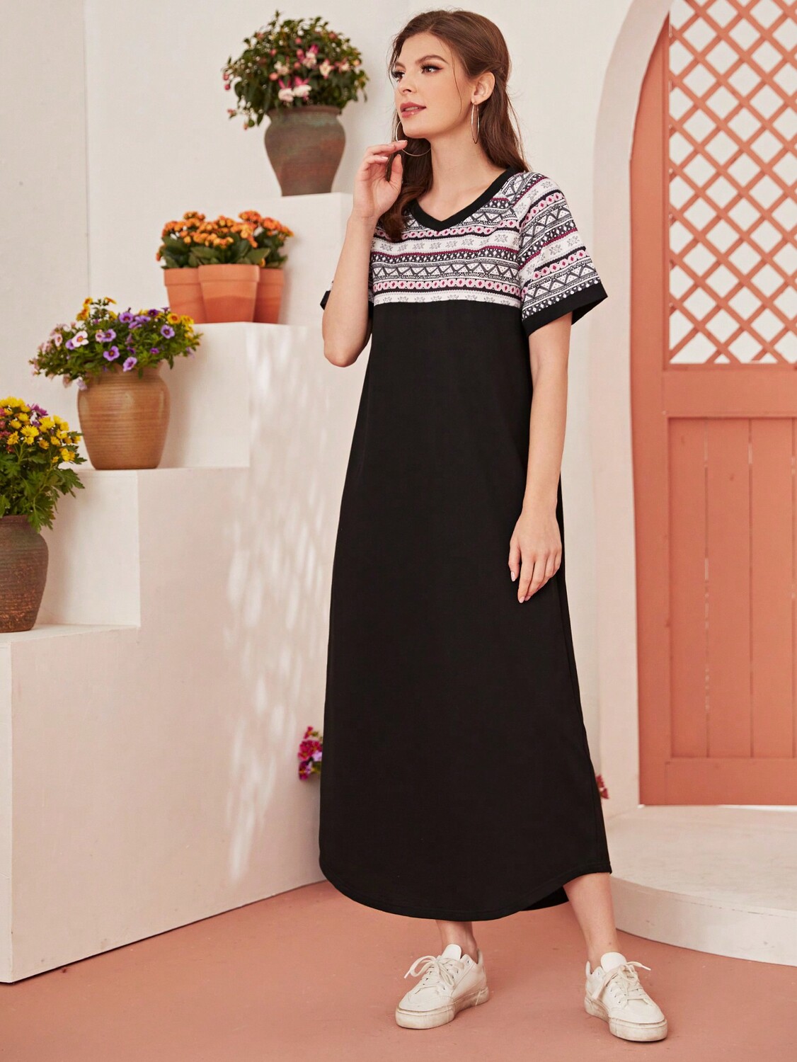 

SHEIN Платье Mulvari, колор блок, геометрический узор, простроченный рисунок ткани, черный цвет