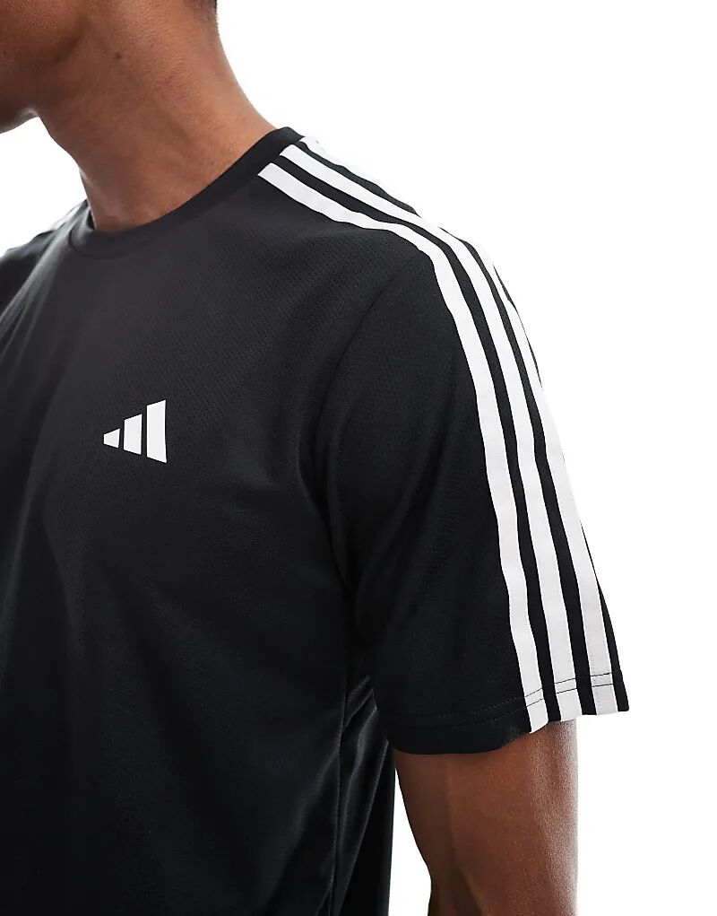 Футболка adidas Training Essential 3 Stripe черного цвета adidas performance — фото 4
