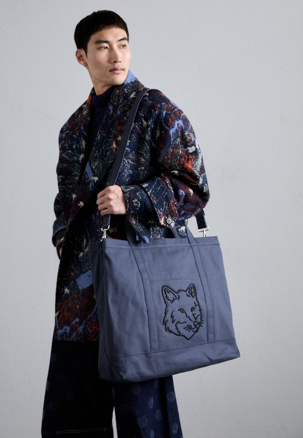 

Сумка-тоут FOX HEAD XL UNISEX Maison Kitsuné, темно-серый
