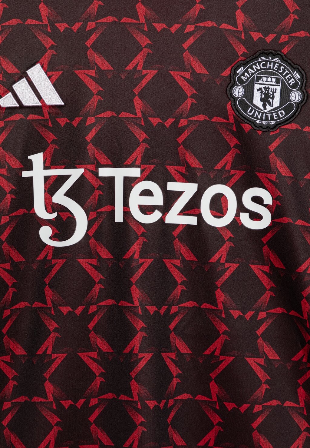 

Клубная одежда Manchester United 2024/2025 Pre Match Youth Unisex adidas Performance, черный/красный
