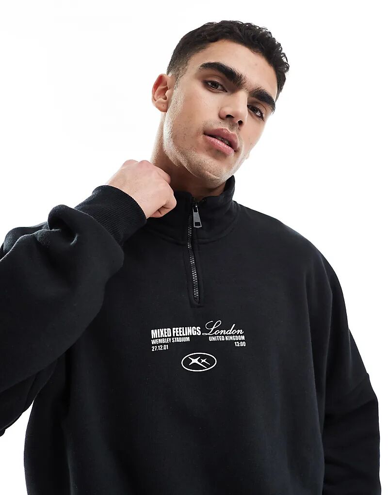 

Толстовка с принтом на молнии 1/4 с кантом на спине черного цвета Bershka