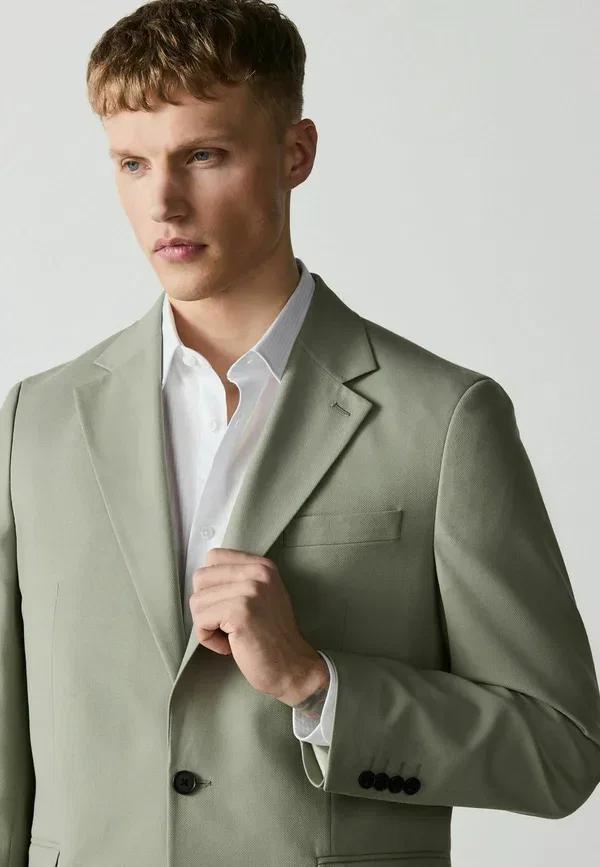 Пиджак Next, Regular fit loose fit textured suit jacket, цвет шалфейно-зеленый — фото 4