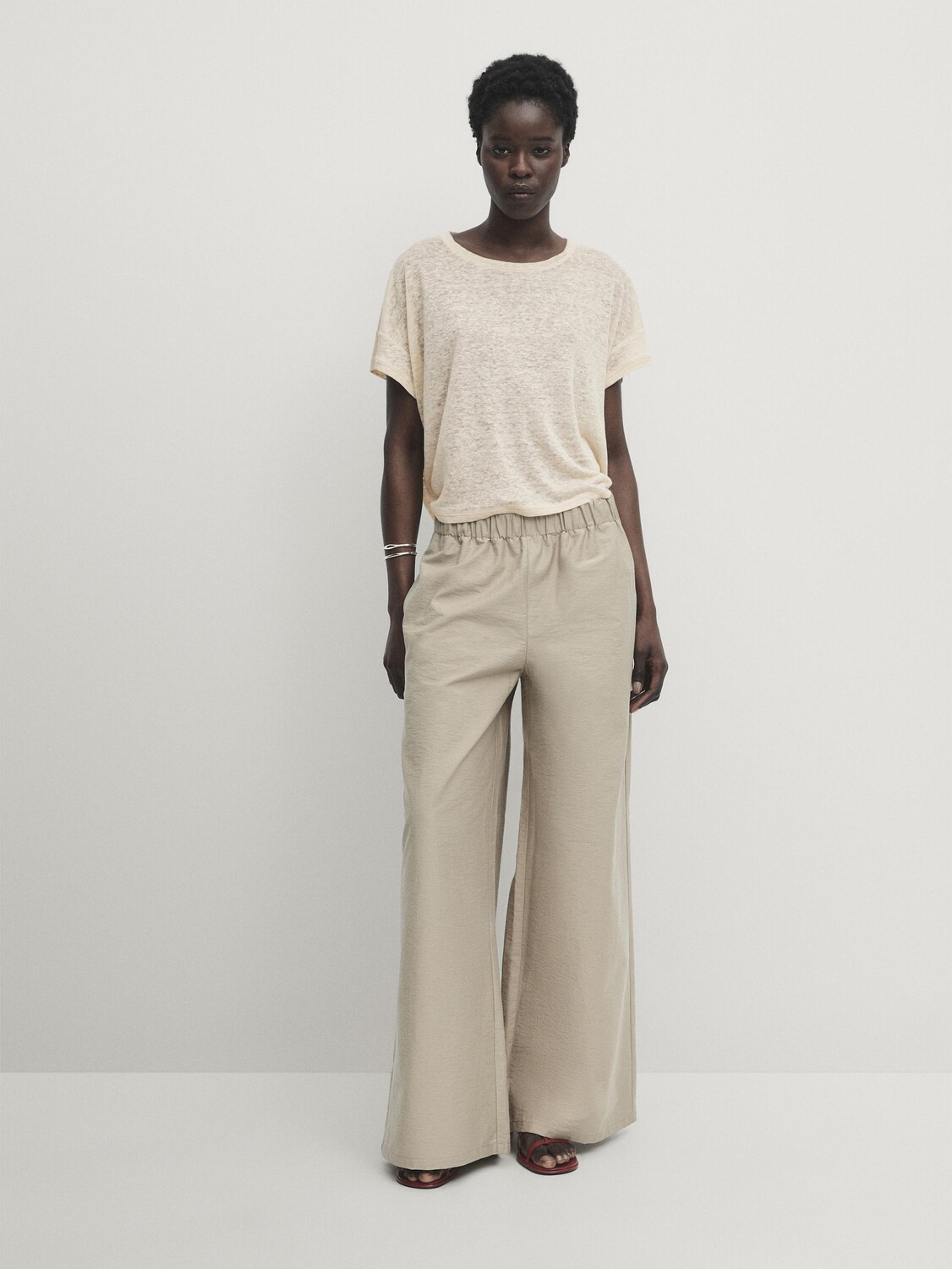 

Укороченная футболка с коротким рукавом из 100% льна Massimo Dutti, бежевый