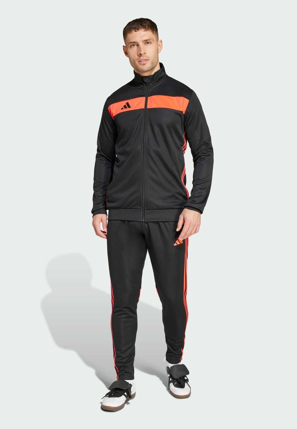 

Костюм TIRO 25 ESSENTIALS adidas Performance, черный