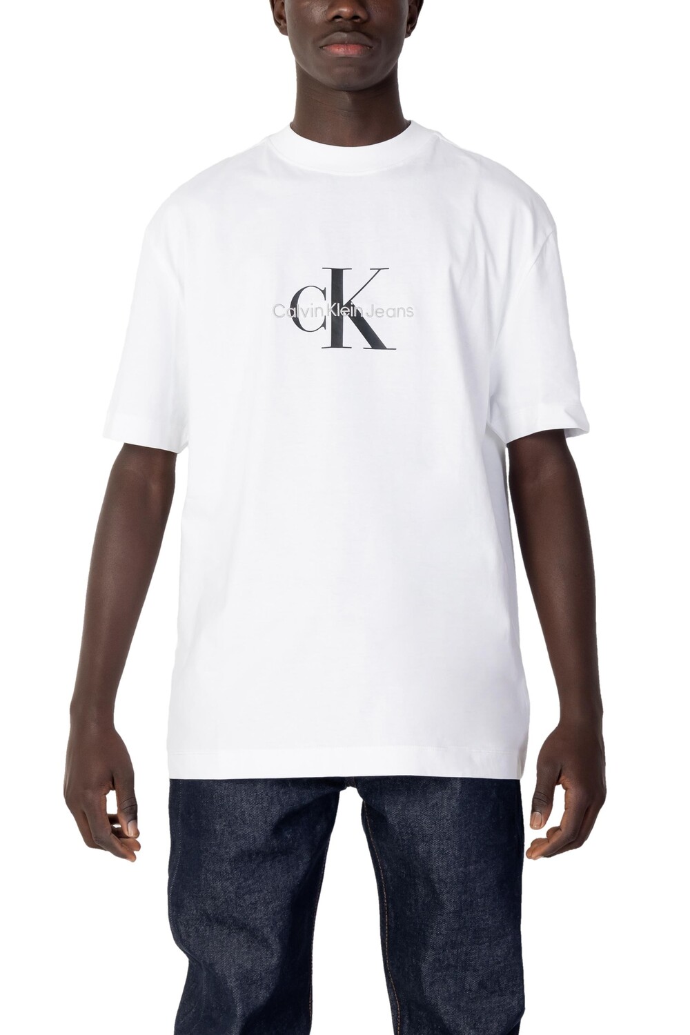 

Футболка мужская Calvin Klein Jeans свободного кроя, белый