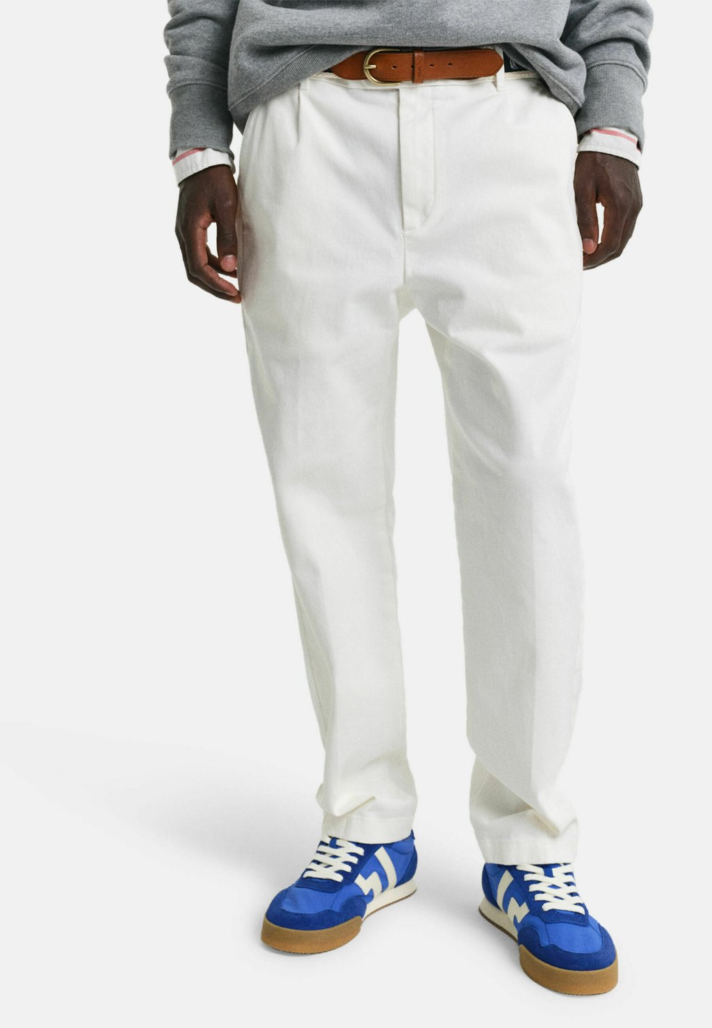 

Чиносы GANT, молочный