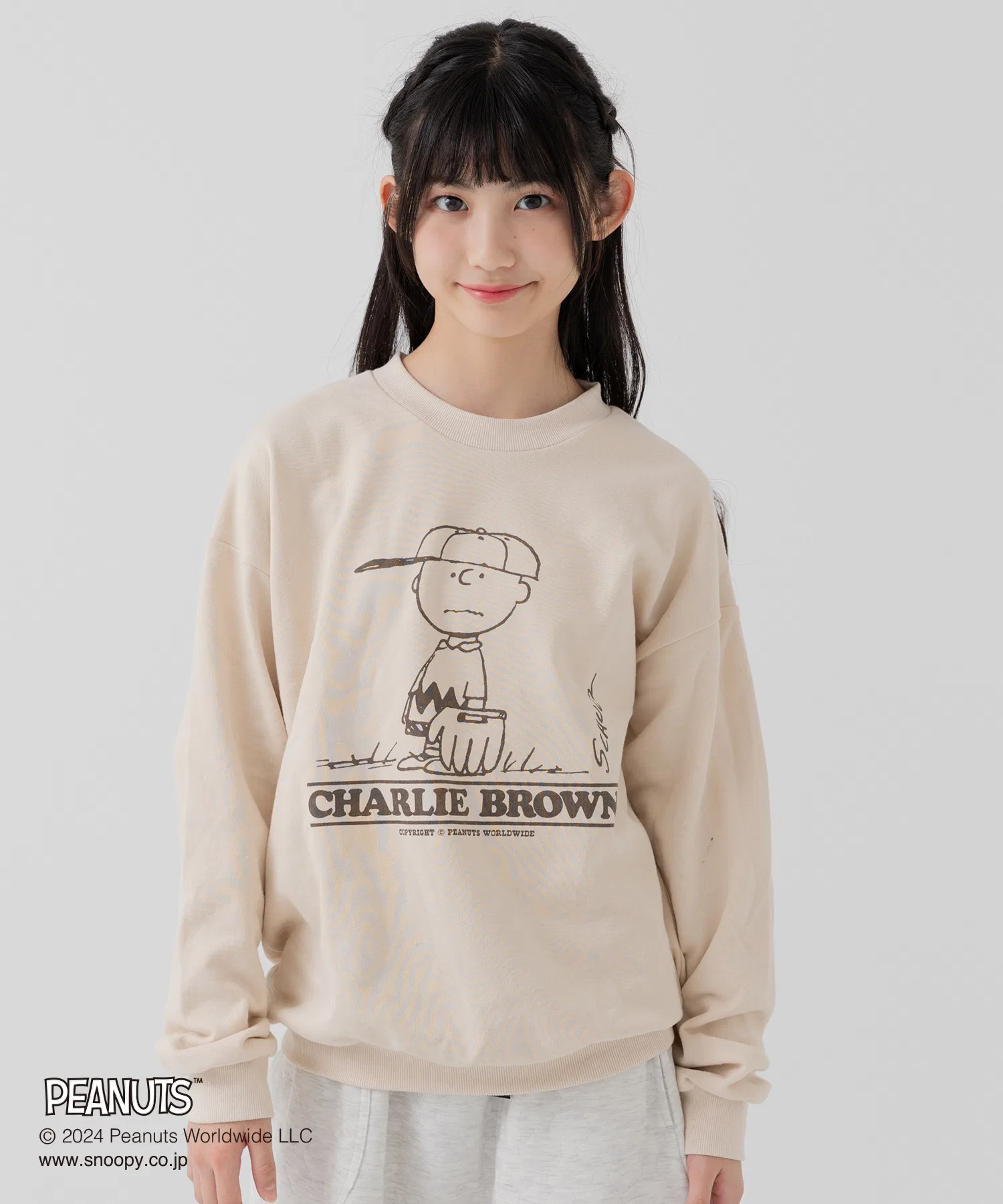 Лимитированная серия толстовки PEANUTS Snoopy к 75-летию комикса.