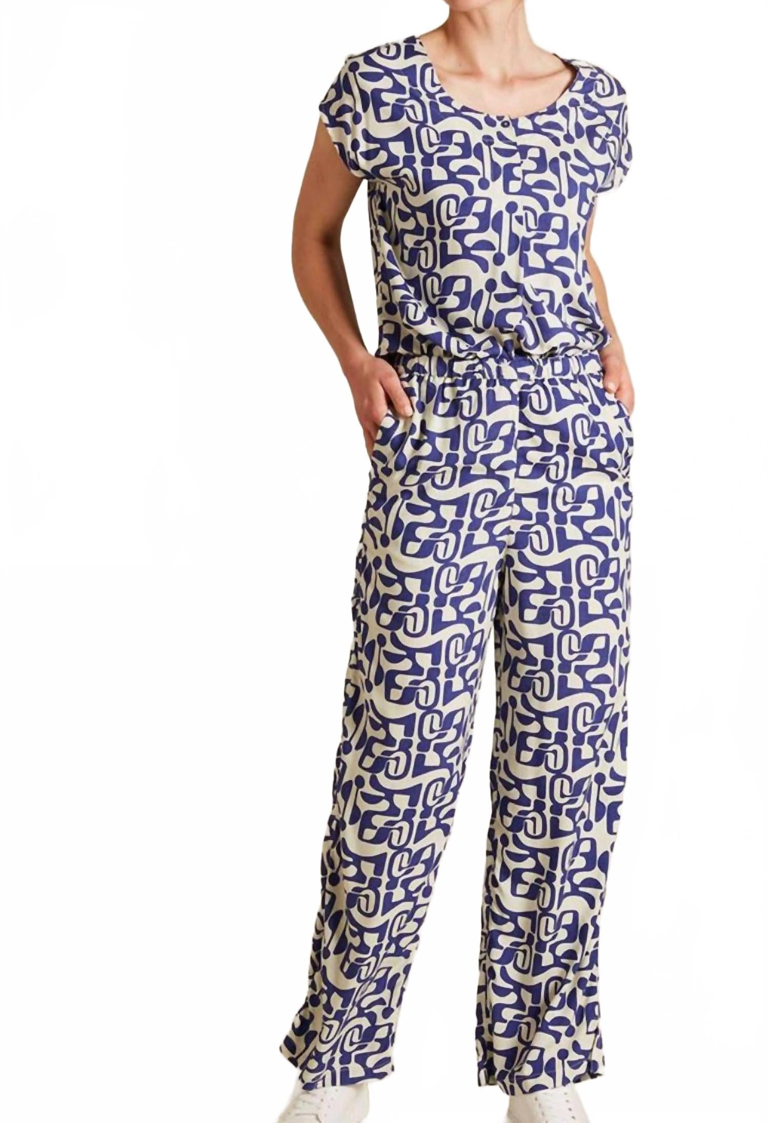 

Постмодернистская футболка в синем цвете Tranquillo