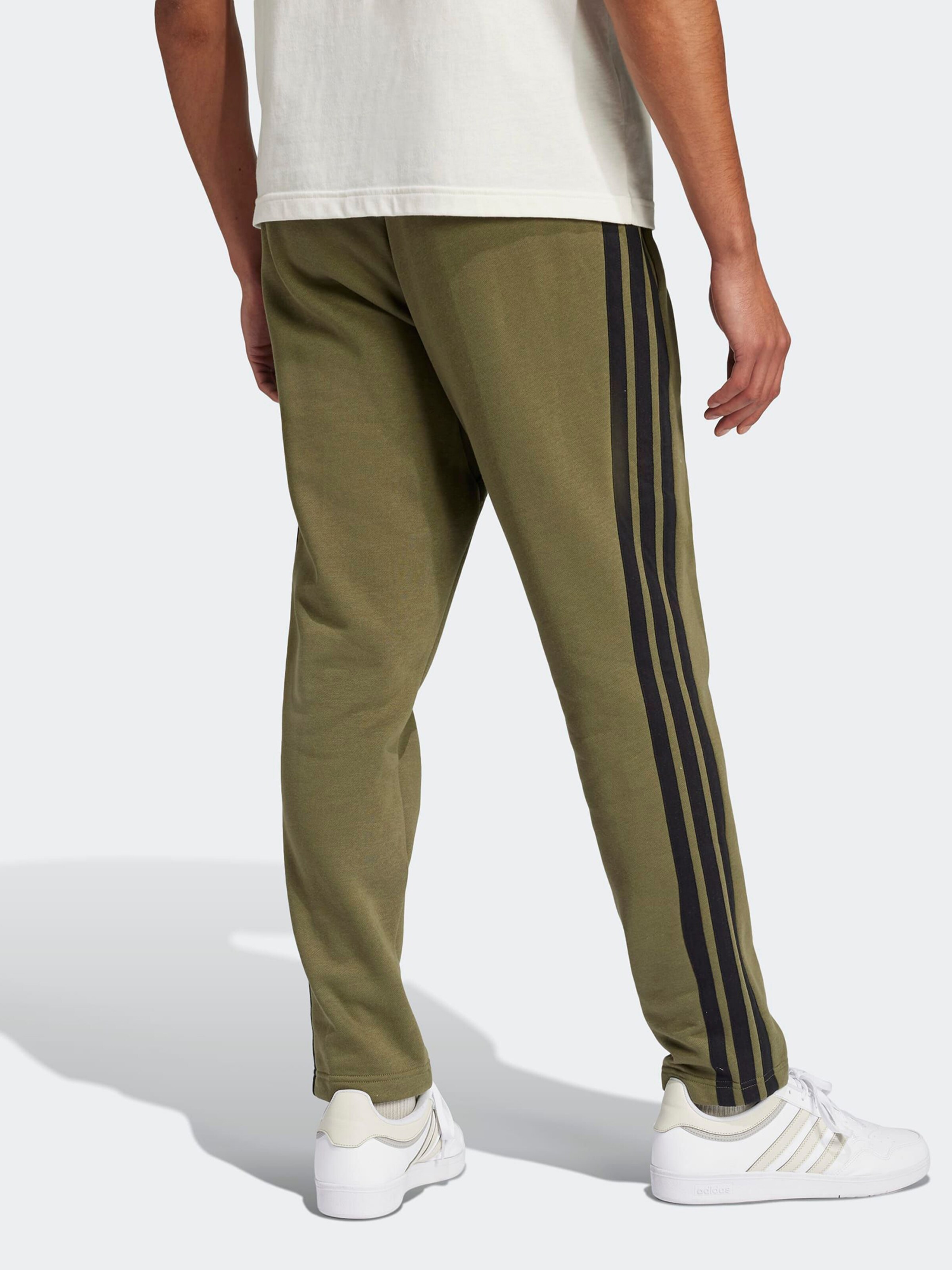 Adidas Sportswear Повседневные спортивные штаны 'Essentials' в цвете Reed — фото 3