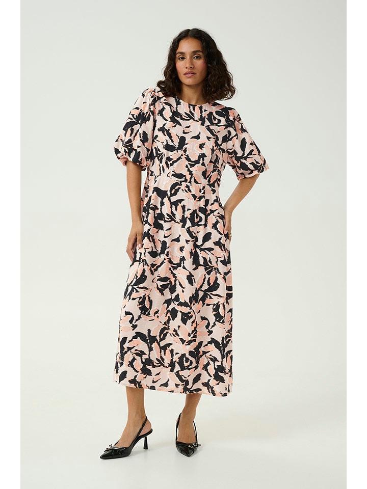 

Kaffe Платье бежевого/черного цвета