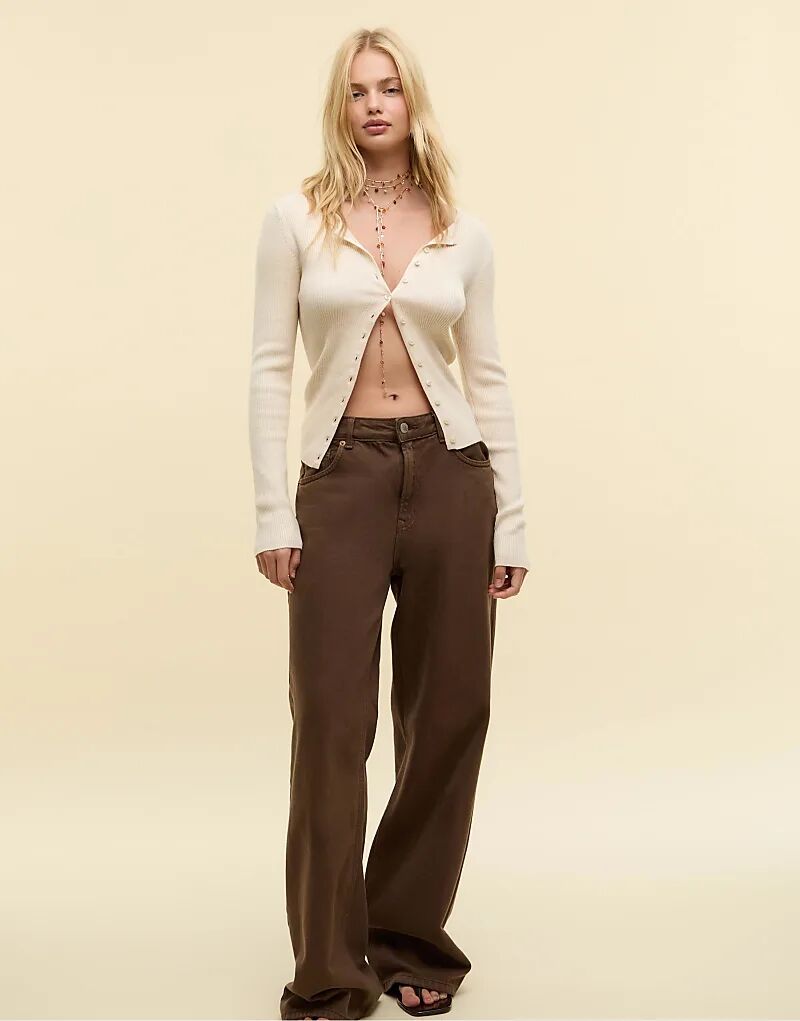 

Кардиган Stradivarius в рубчик с пуговицами цвета камня