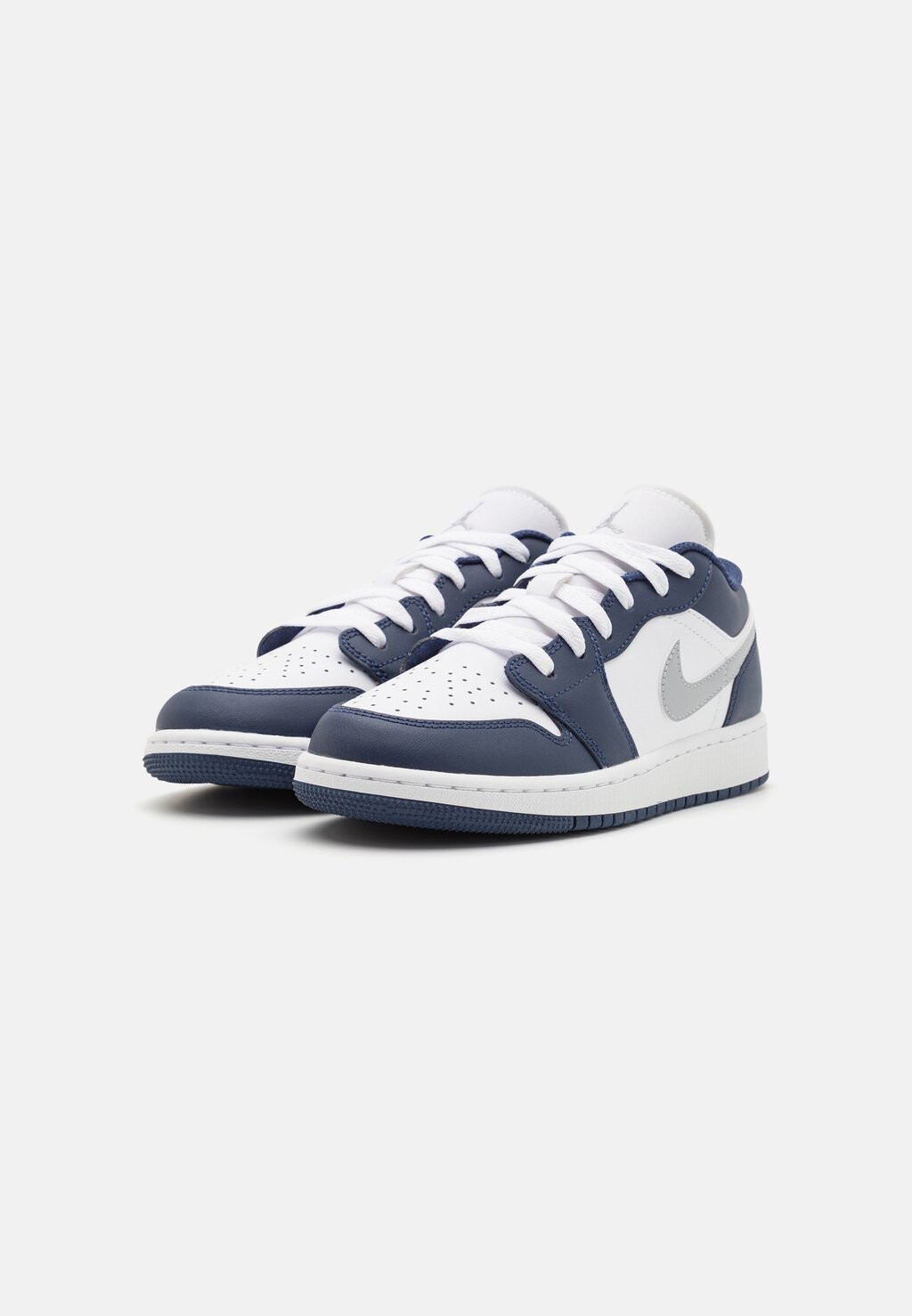 

Баскетбольная обувь AIR JORDAN 1 UNISEX Jordan, белый