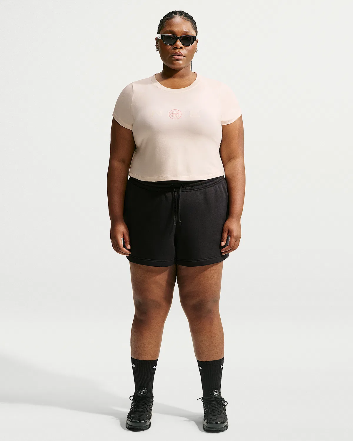 Женская укороченная футболка Slim (Plus Size) Nike Sportswear Chill Knit, Chalk/Arctic Orange — фото 4