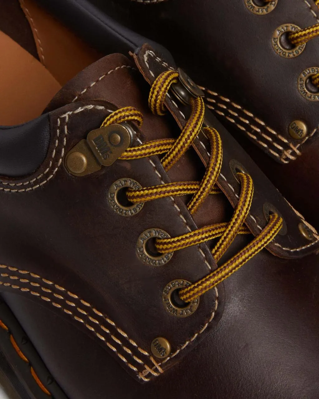 Dr. Martens 8053 Arc Crazy Horse Повседневная кожаная обувь на платформе, цвет Dark Brown — Crazy Horse — фото 3