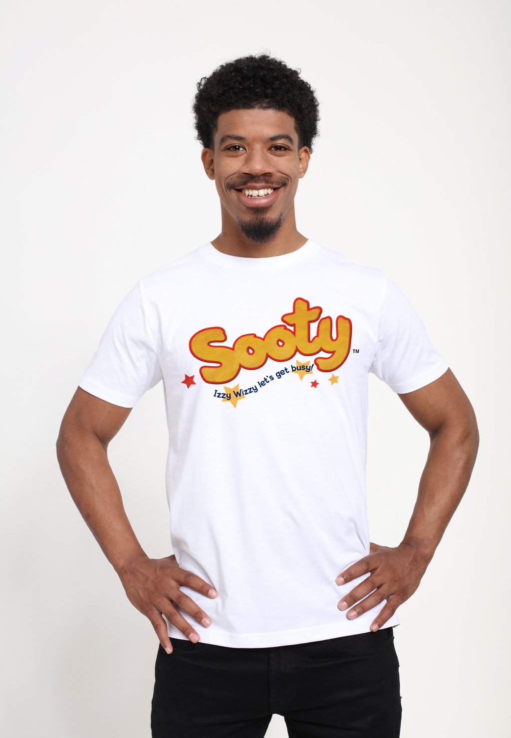 

Футболка с принтом SOOTY TEXT LOGO IZZY WIZZY Henry Tiger, белый