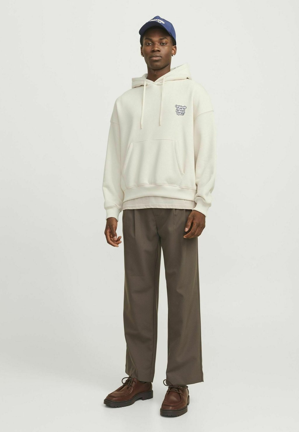 

Толстовка с капюшоном GEDRUCKT Jack & Jones, бежевый