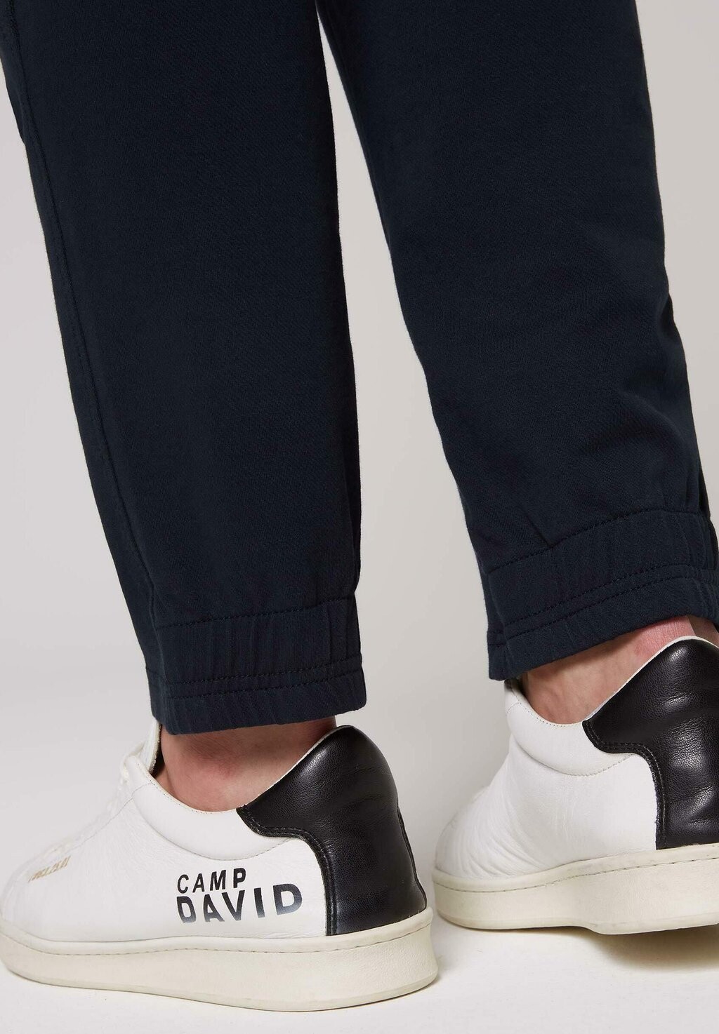 

Чиносы MIT JOGGER-DETAILS Camp David, темно-синий