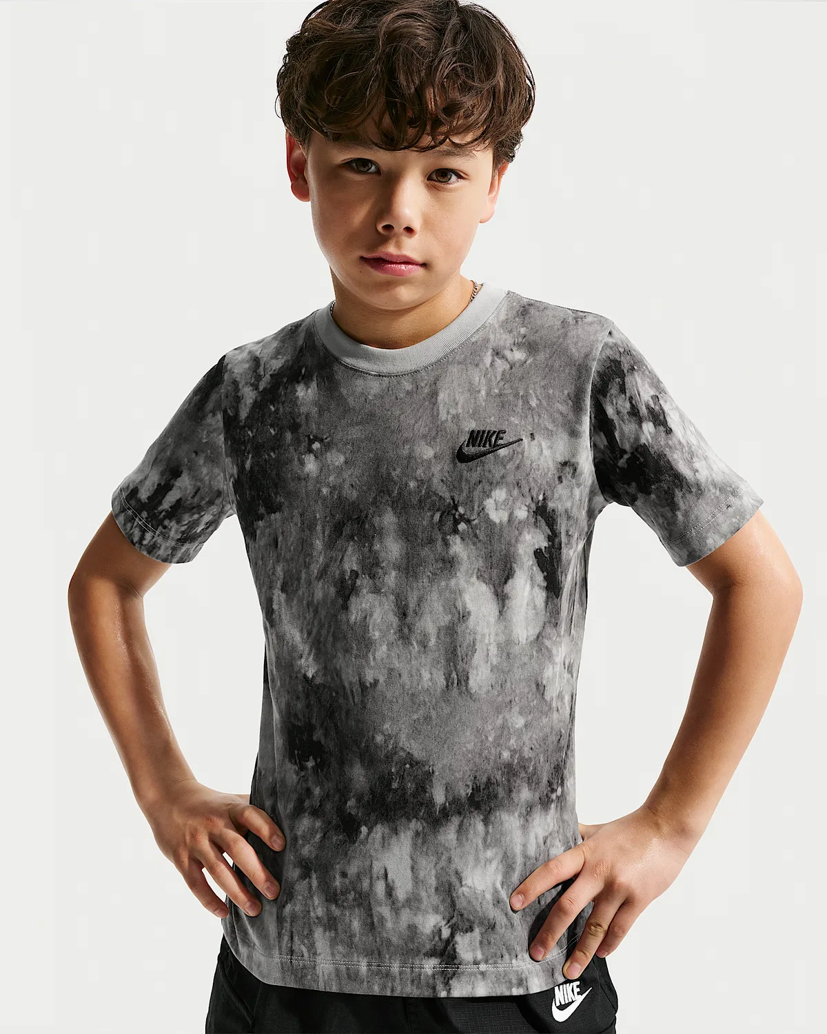 Детская футболка Nike Sportswear, Light Smoke Grey/Black