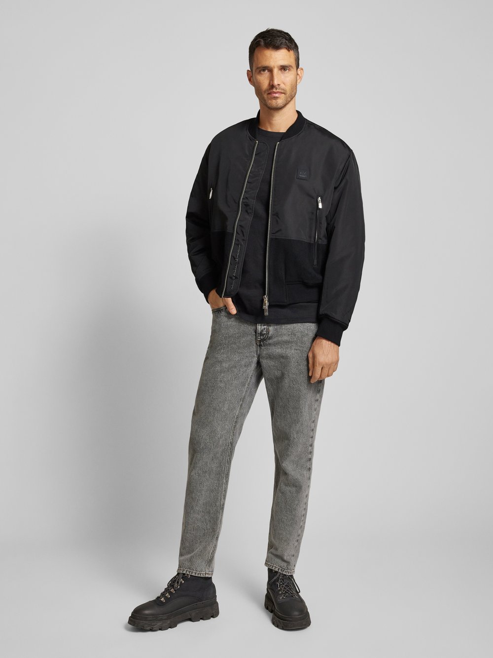 

Куртка-бомбер с нашивкой-лейблом ARMANI EXCHANGE, черный