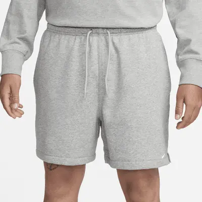 Шорты Nike Club, цвет Dark Grey Heather/Light Smoke Grey/White — фото 3