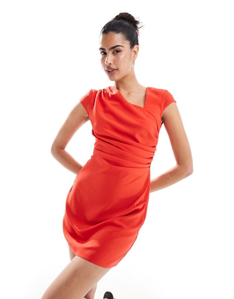 

ASOS DESIGN – красное мини-платье с асимметричным вырезом