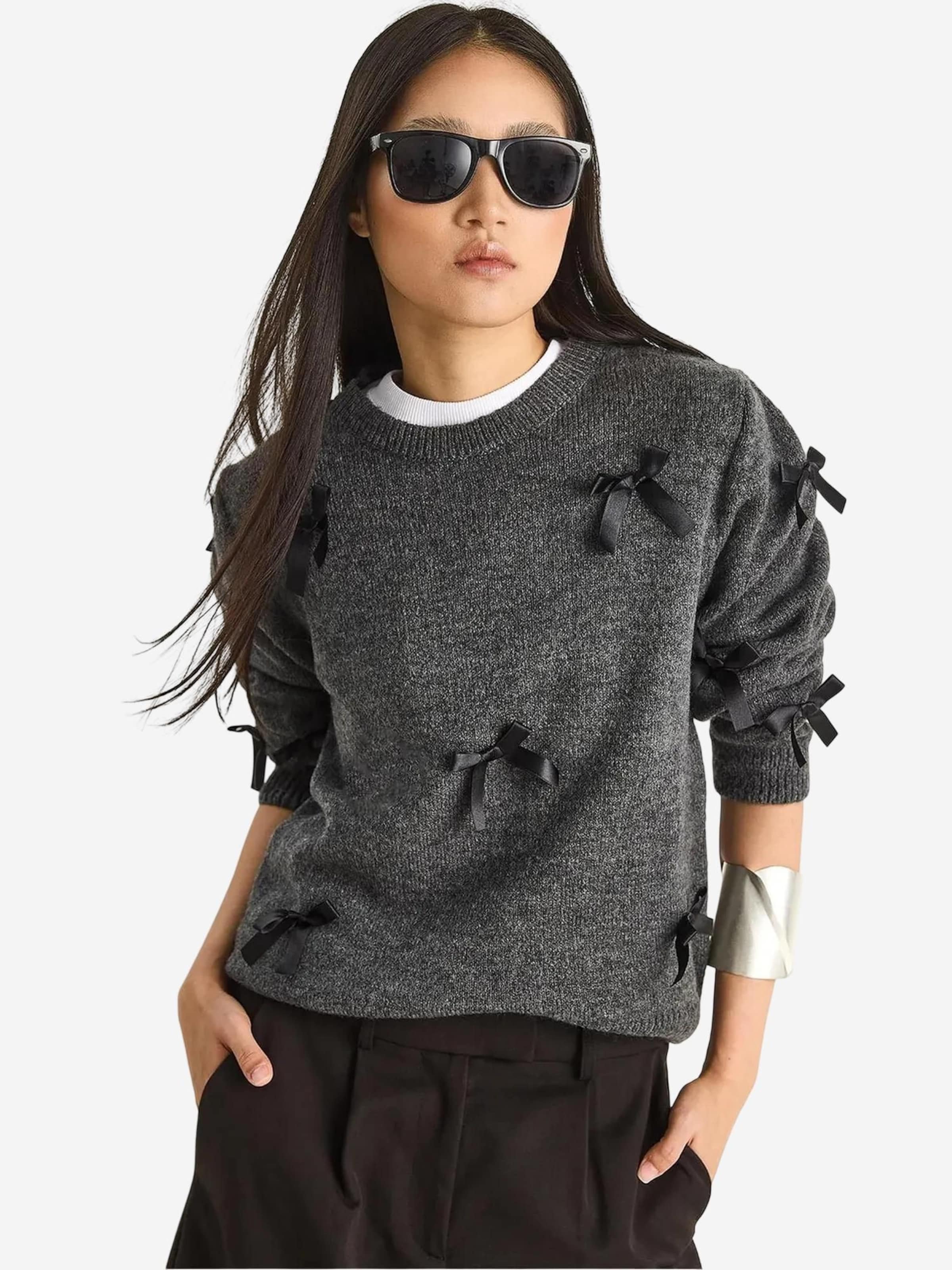 

Bianco Lucci Свитер в цвете антрацит