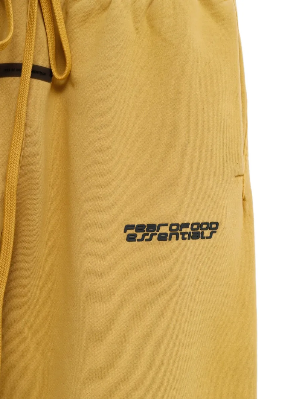 Спортивные брюки с кулиской и логотипом Fear Of God Essentials, желтый — фото 3