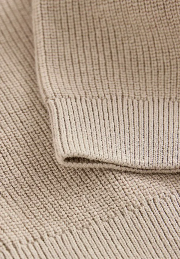 Свитер с круглым вырезом, стандартного кроя Next, Neutral — фото 3