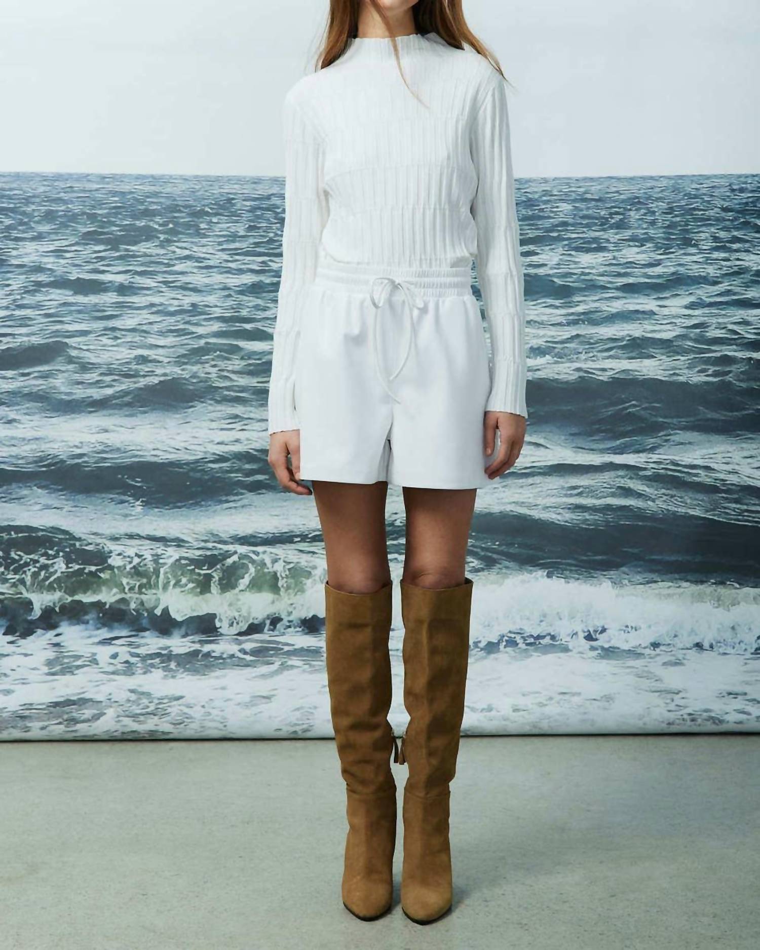 

Стоуни шорты в белом MELISSA NEPTON