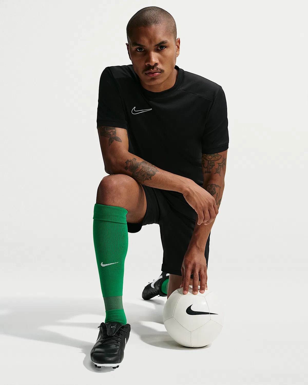 Гетры футбольные высокие Nike Strike, Pine Green/Gorge Green/Black/White — фото 4