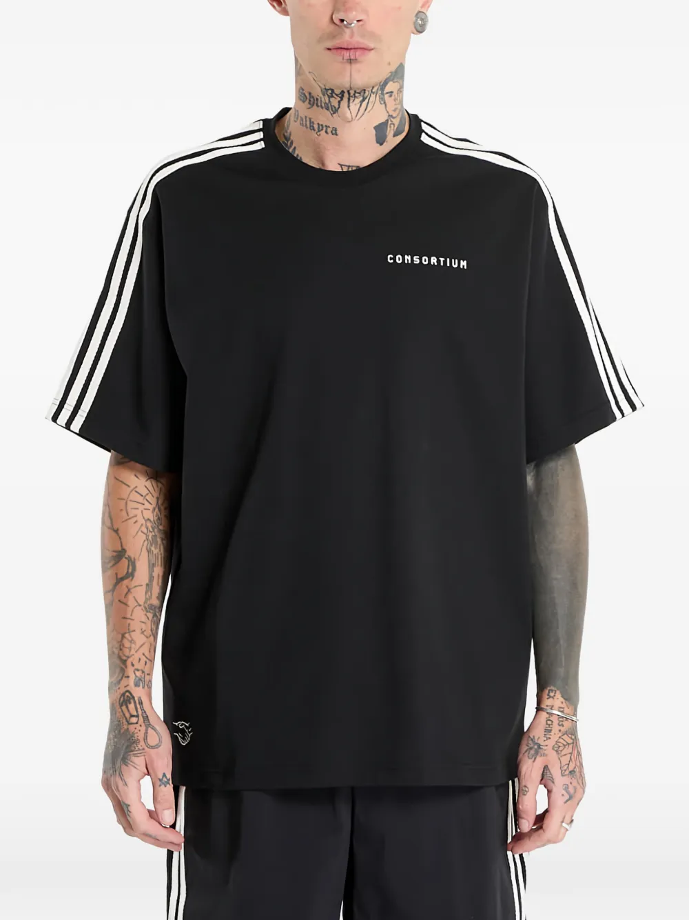 Футболка Consortium с тремя полосками Adidas, черный