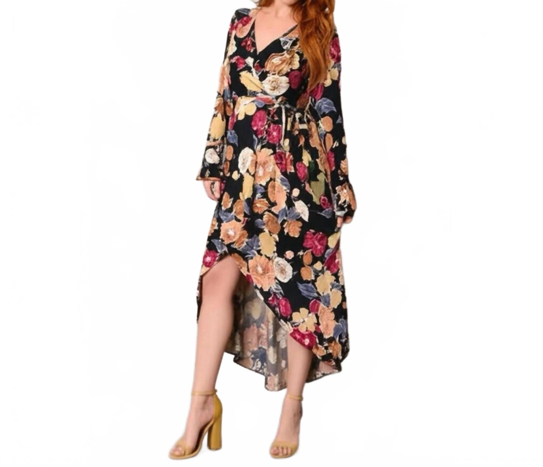 

Черное платье макси с асимметричным подолом и цветочным принтом Band of the free