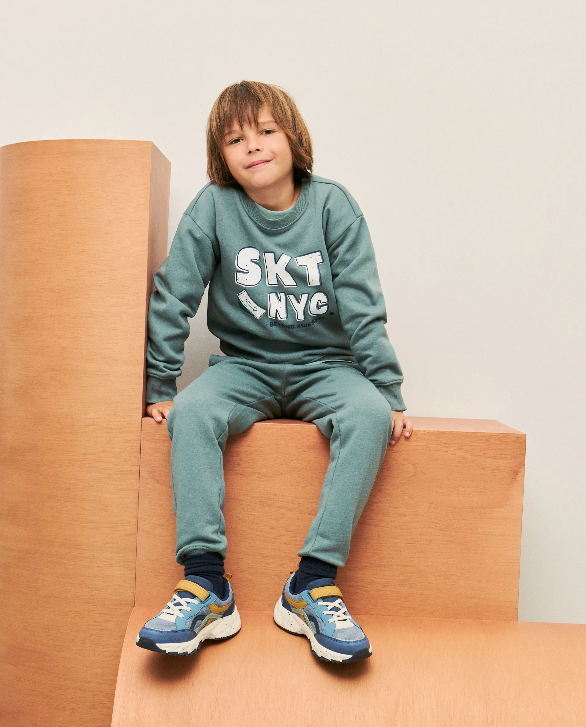 

Детская баскетбольная худи с круглым вырезом Kids El Corte Inglés, зеленый