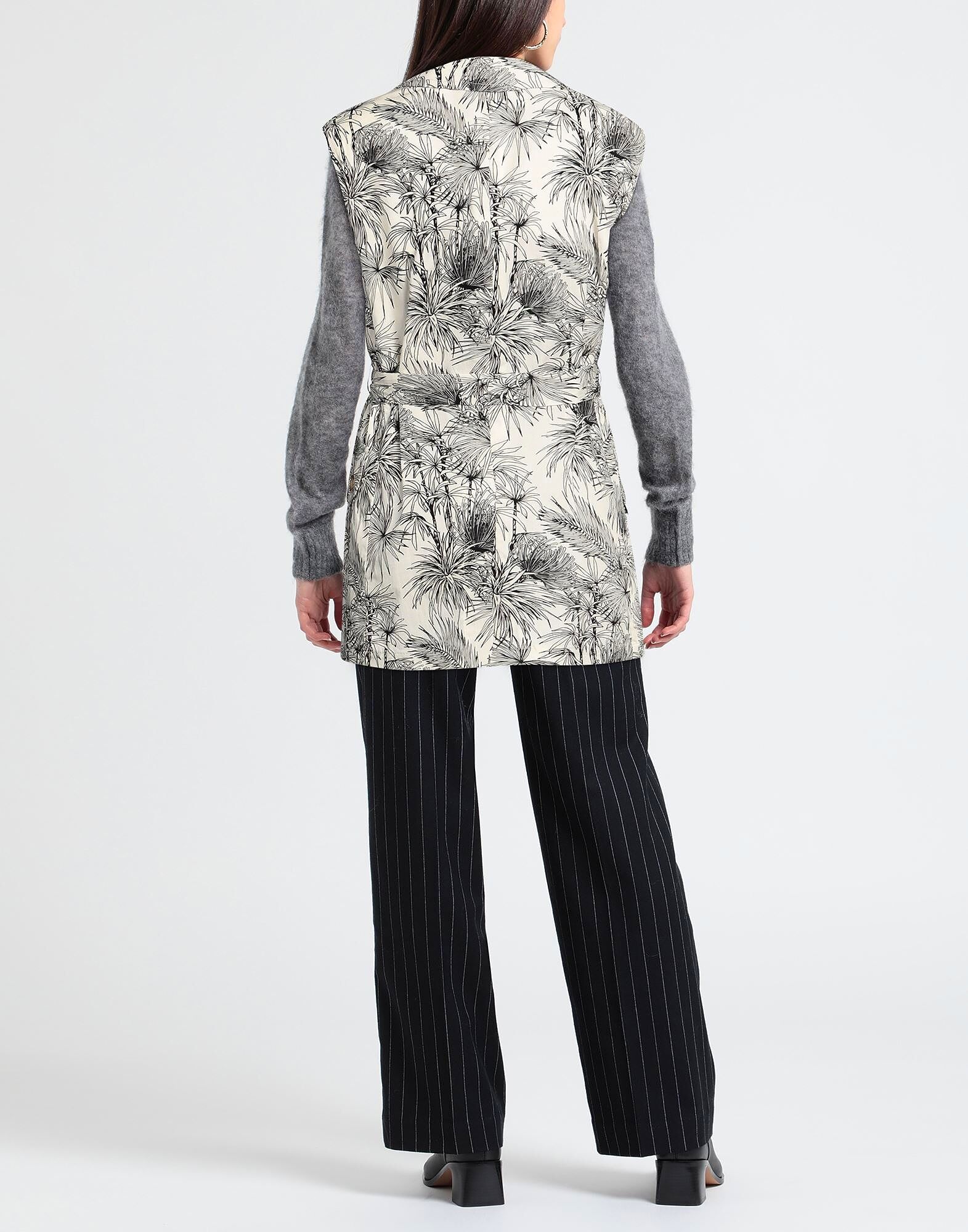 

Блейзер Vicolo, айвори