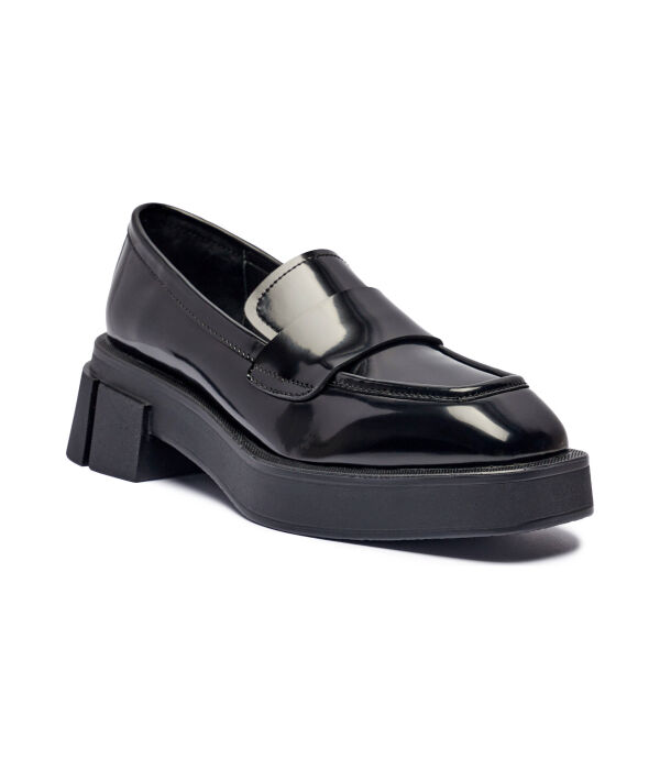 Мокасины кожаные Marc Cain, черный