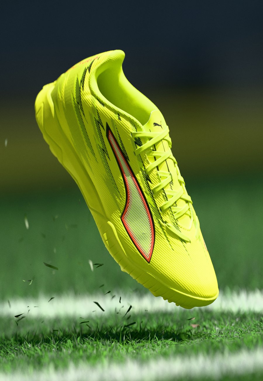 

Кроссовки Puma ULTRA 6 PLAY TT, Yellow Alert/Black/Silver-Coloured/Glowing Red/Black