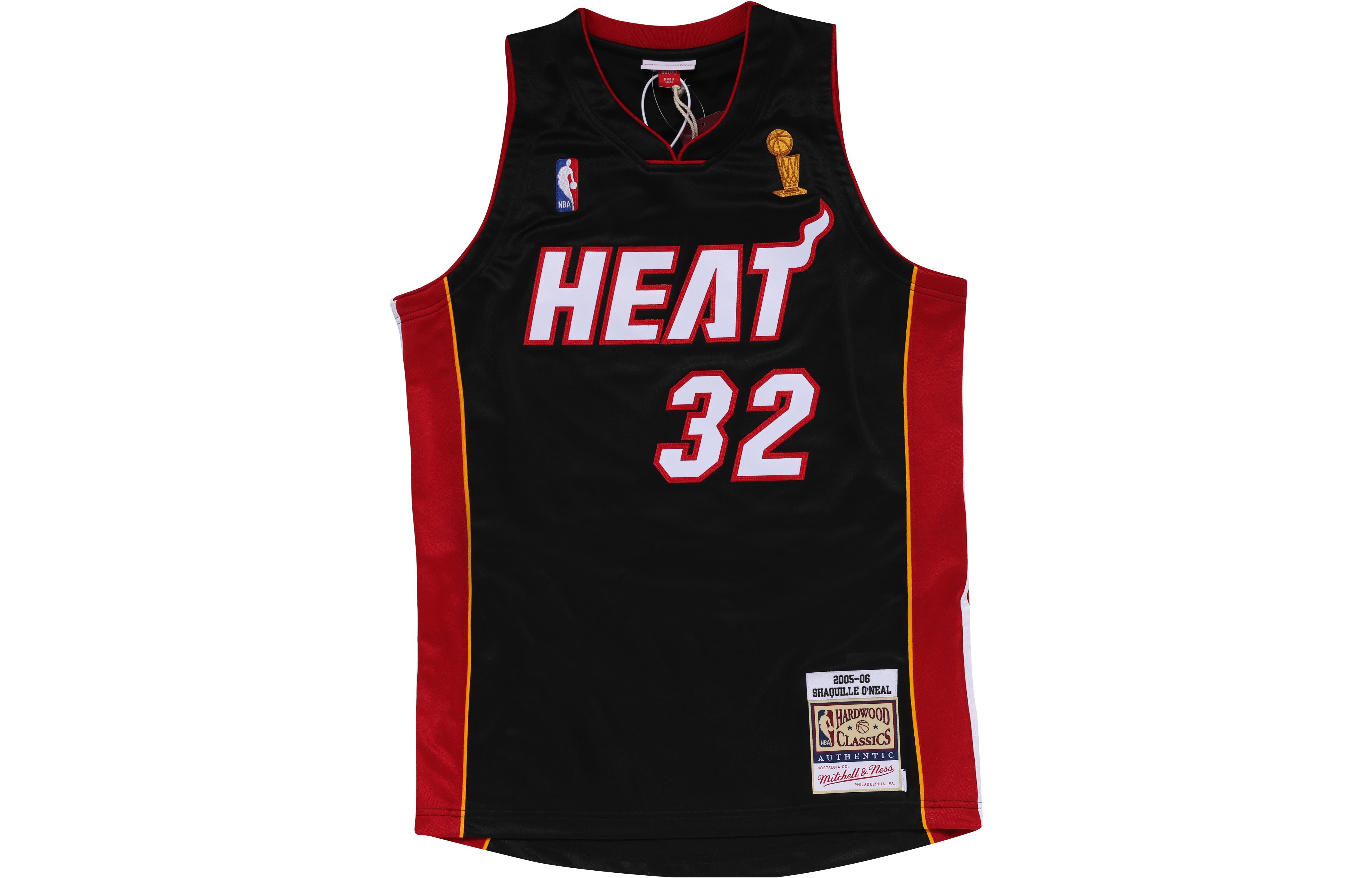 

Баскетбольная майка Mitchell & Ness 'NBA Heat 05 06 Shaquille O'Neal' Mitchell Ness, черная