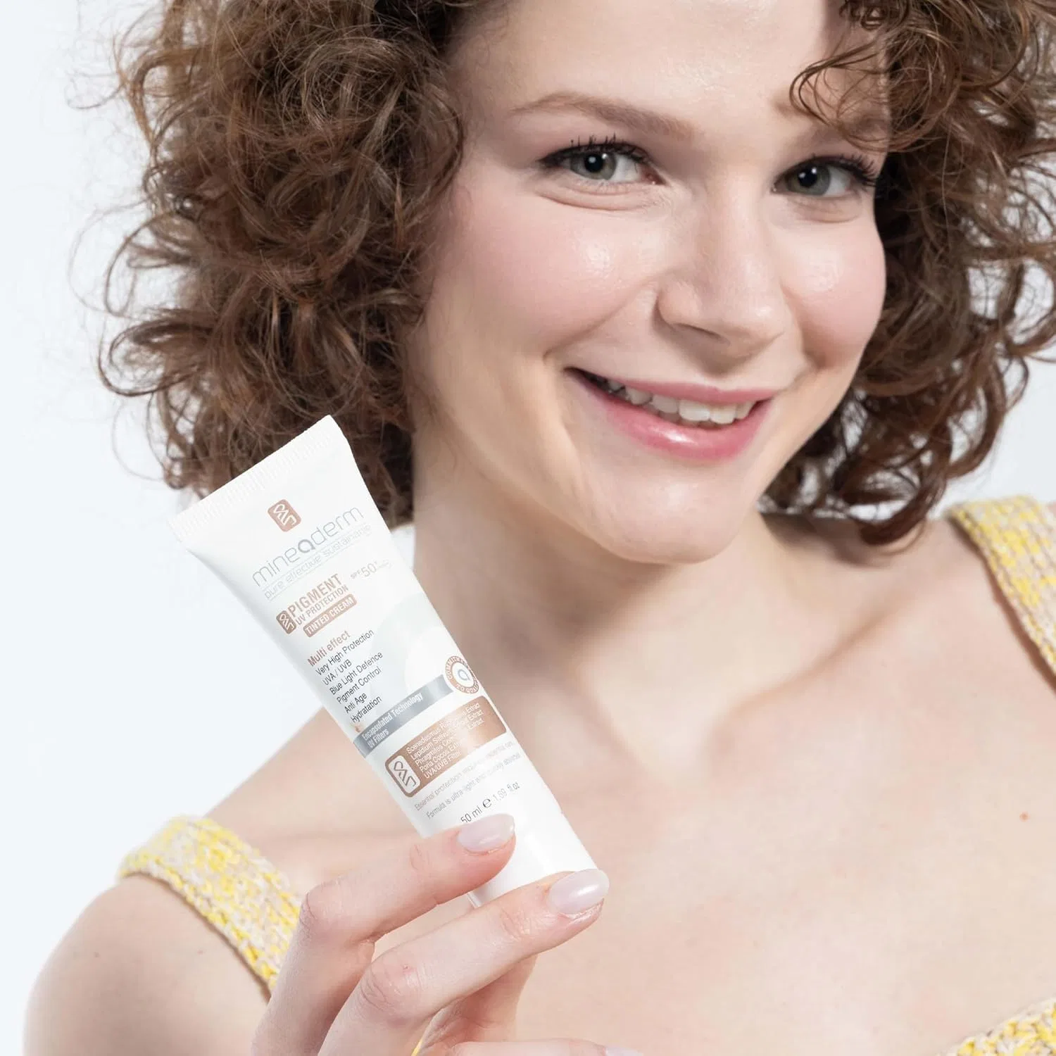 Тонирующий солнцезащитный крем с SPF 50+ от Mineaderm Pigment UV Protection Mineaderm — фото 2