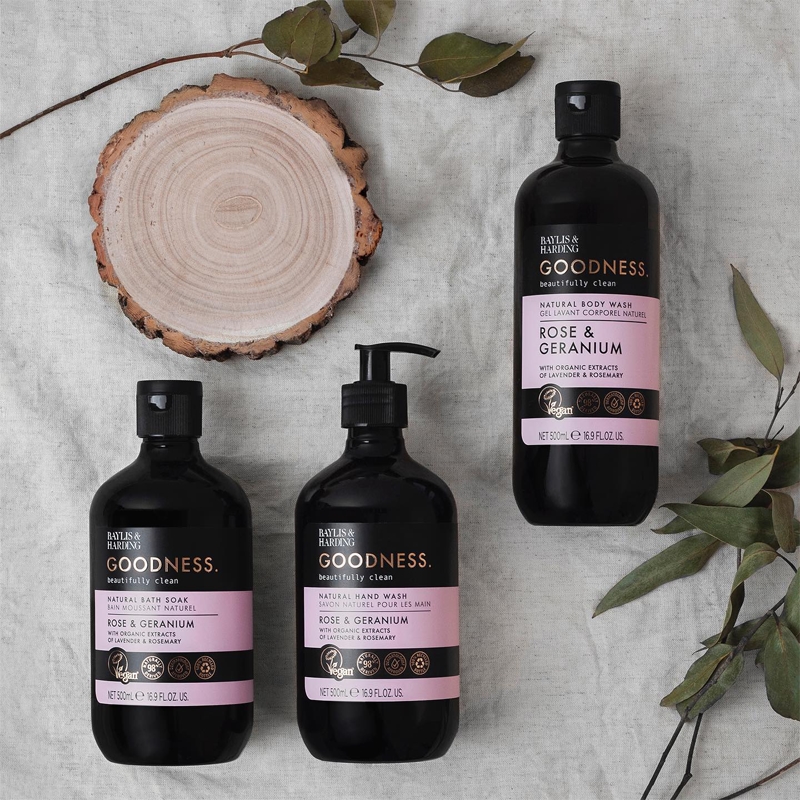 Гель для душа Goodness Rose & Geranium с цветочным ароматом Baylis & Harding, 500 мл — фото 2