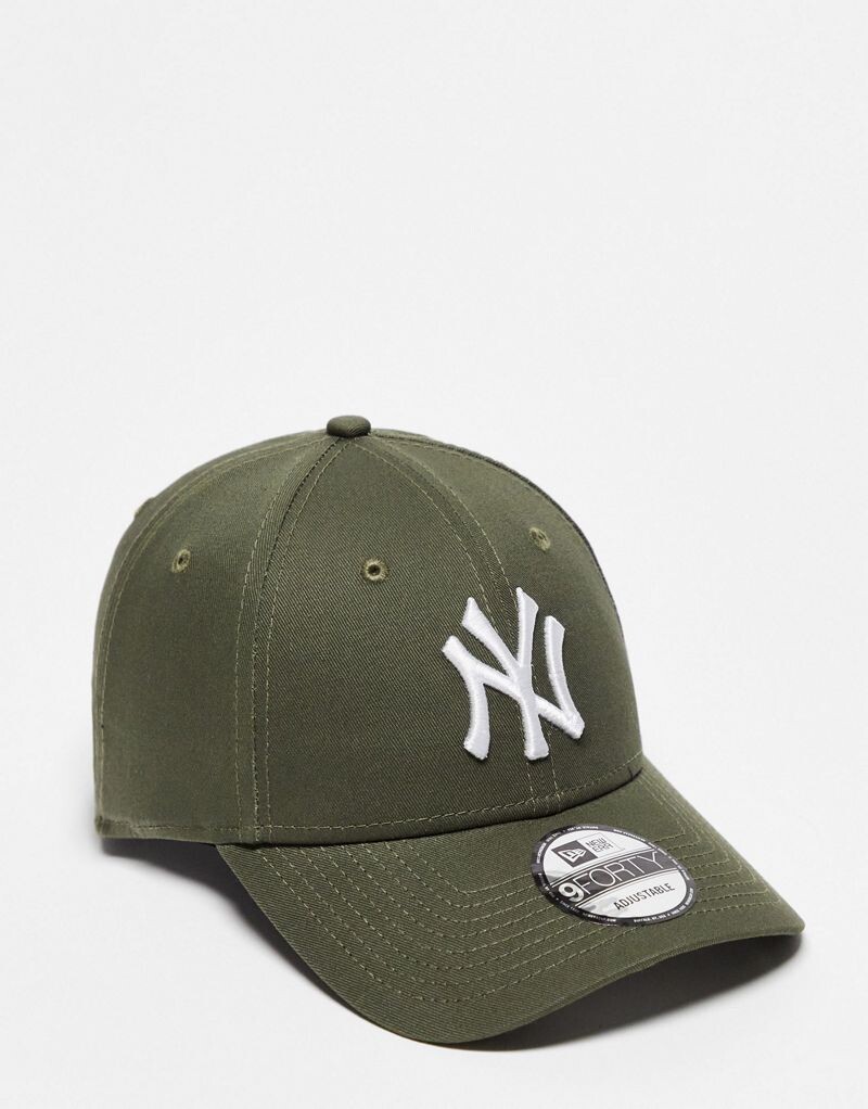 

Зеленая кепка New Era 9forty MLB NY Yankees