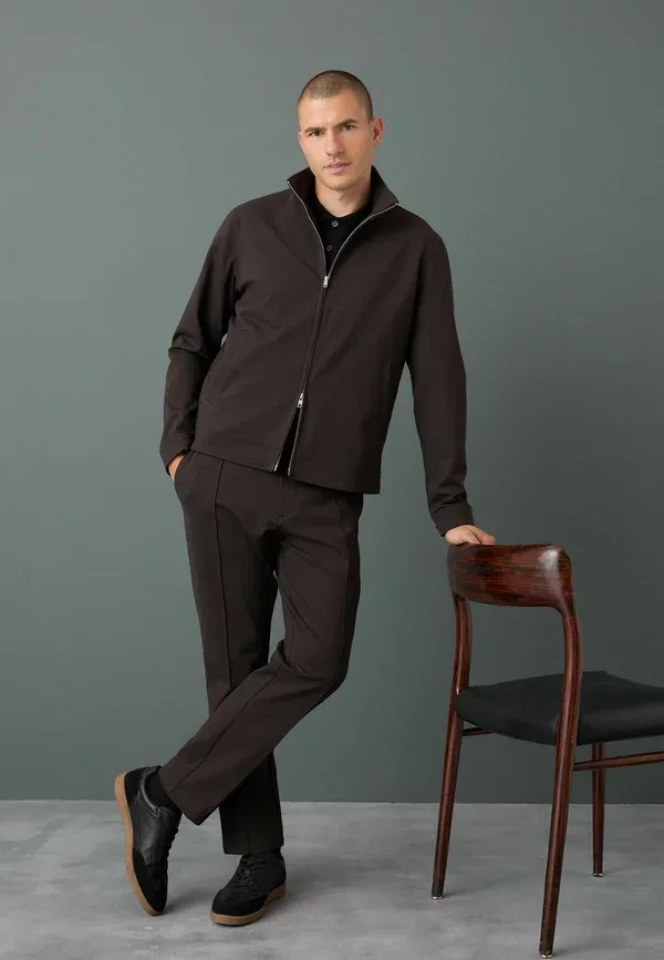 Куртка Regular fit funnel light jacket Next, коричневый — фото 2