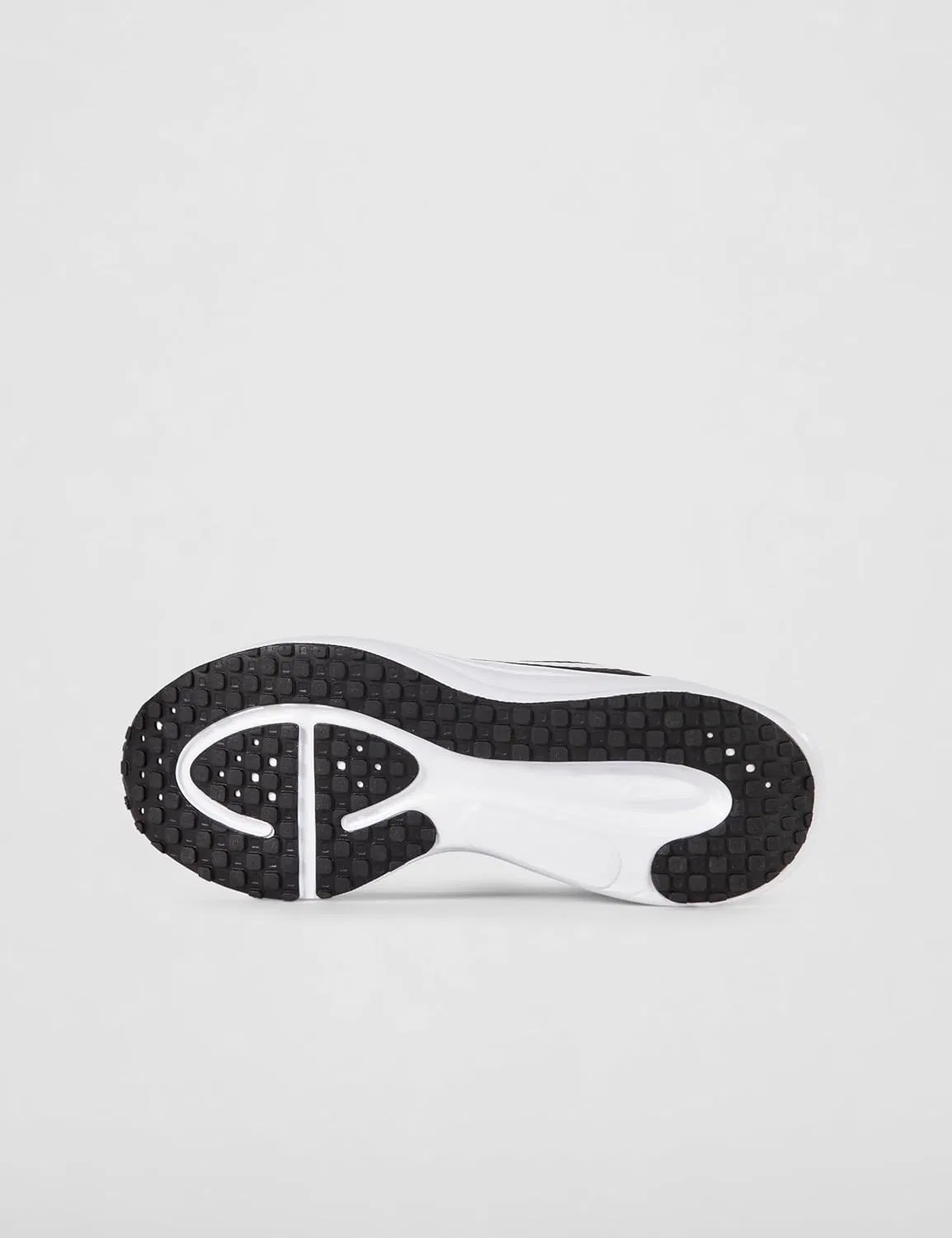 Женские беговые кроссовки NIKE Revolution 8 Road, Black White Iron Grey. — фото 4