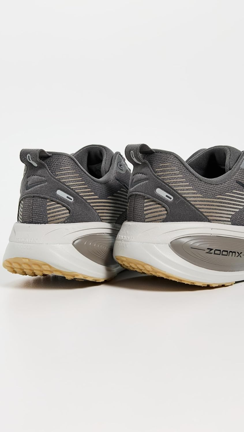 Мужские кроссовки Nike Vomero 18, слоновая кость/черный/серый — фото 3