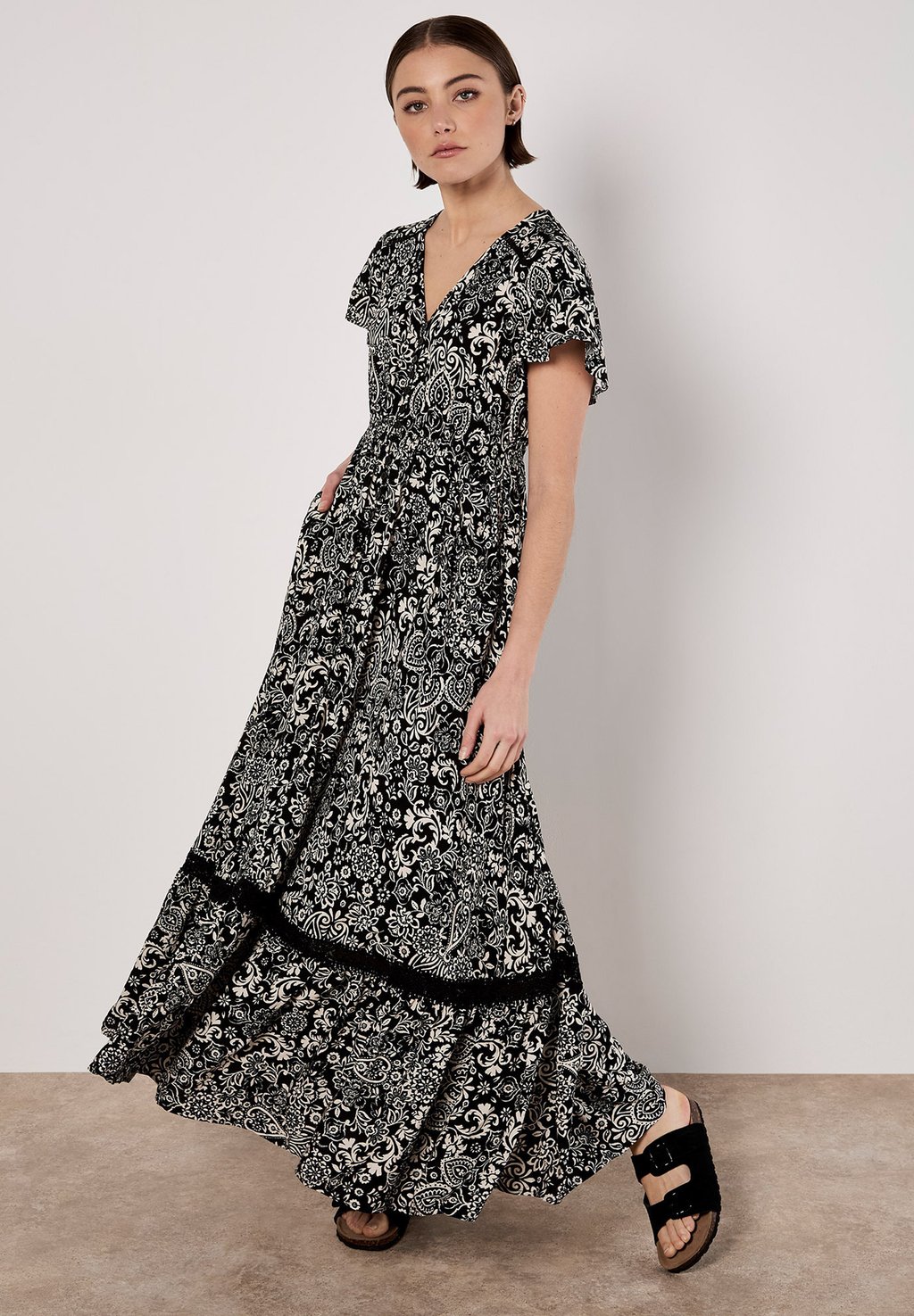 

Платье макси PAISLEY Apricot, черный