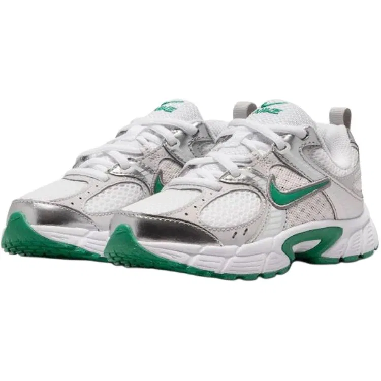 Кроссовки Nike V5 RNR Low Top White Kids' — фото 4