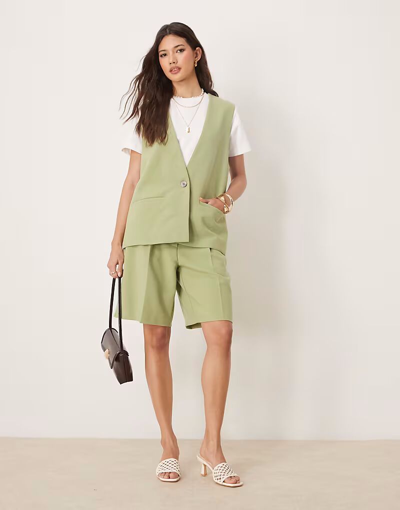 

Жилет удлиненного покроя, цвет шалфейно-зеленый Vila